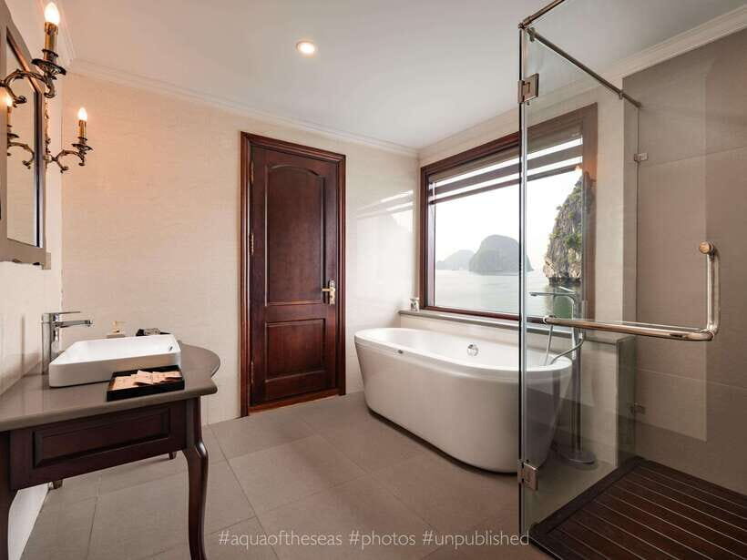 2-Day: Halong Lan Ha Bay 5 Stars Cruises w/Balcony & Bathtub - Your junior suite: balcony, bathtub, and the small comforts that add up