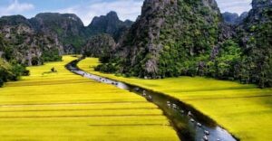 3 Day Hanoi - Ninh Binh - Halong Bay 5 Star Cruise & Balcony - Day 1 in Ninh Binh: Bai Dinh, Trang An, and Mua Cave steps