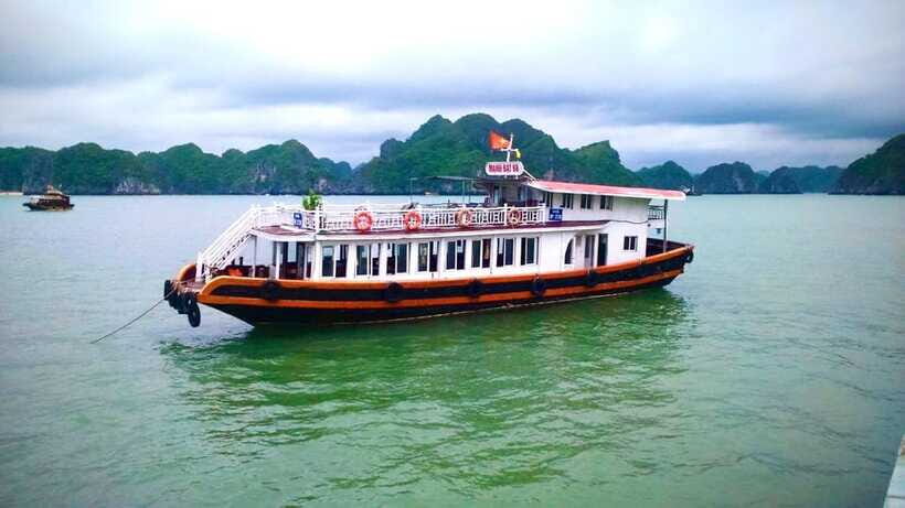 CAT BA :2D1N Lan Ha bay-Ha Long bay with Plankton Excursion - Price and value: what $110 really buys (and what it doesn’t)