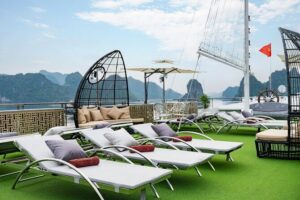 Full day Halong Bay Luxury Cruise - buffet lunch, kayak, swim. - Tuan Chau Marina and Buffet Lunch While the Bay Opens Up