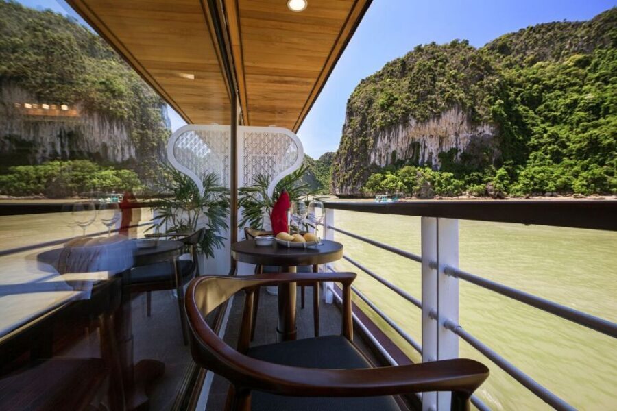 Ha Long & Lan Ha Bays: 2-Day Cruise with Meals & Kayaking - What to bring and how to avoid the common annoyances