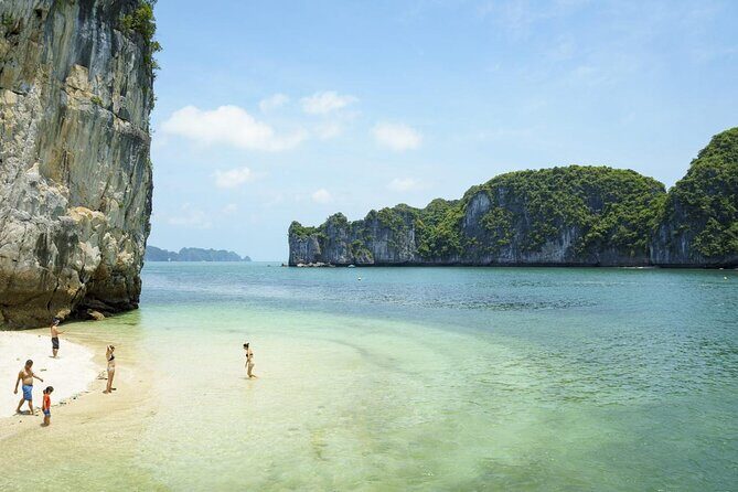 Halong Bay Cruises Luxury 1 Day Tours Included Meals and Pick up & Transfer - A one-day Halong Bay plan that doesn’t waste your time