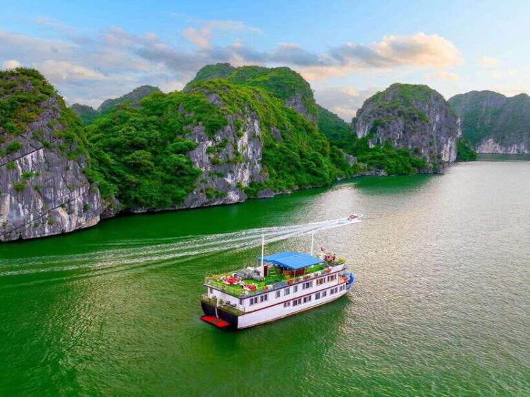 Hanoi: 2-Day Ha Long and Lan Ha Bay Cruise with Kayaking - Price and Inclusions: Where the Value Comes From