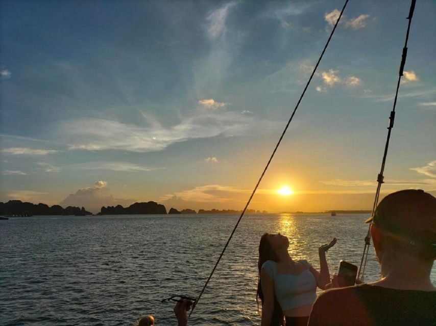 Hanoi: 3-Day Ninh Binh, Ha Long, & Lan Ha Bay 5-Star Cruise - Day 1 in Ninh Binh: Bai Dinh, Trang An, and the Mua Cave Climb